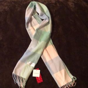 Cute Croft and barrow scarf! Great for Easter!